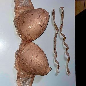 Pink Victora Secret 34 A pink Bra.